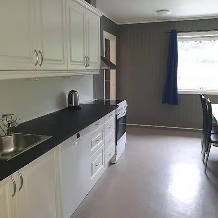 Leirvik I Sogn-apartment Hostel *