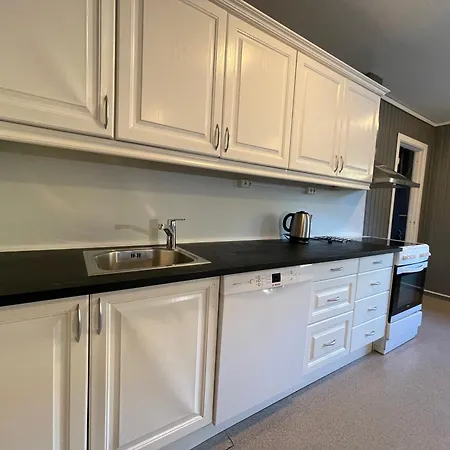 I Sogn-apartment بيت شباب Leirvik (Sogn og Fjordane)