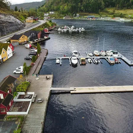 I Sogn-apartment * Leirvik